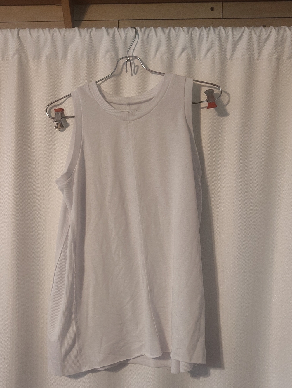 Mud Pie White Sleeveless Crewneck Tank
